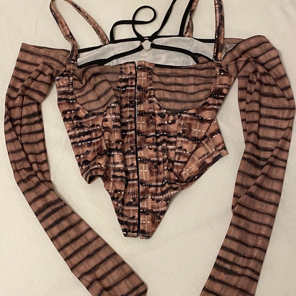 Patterned Corset Top - Picture 3 of 3